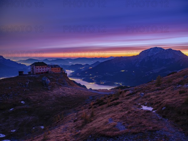 Watzmannhaus at dawn, fog in the valley, right Hoher Göll, Berchtesgaden National Park, Schönau am