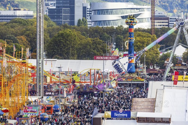 The 178th Cannstatter Volksfest on the Wasen attracted 4.2 million visitors. The Wasenrummel is one