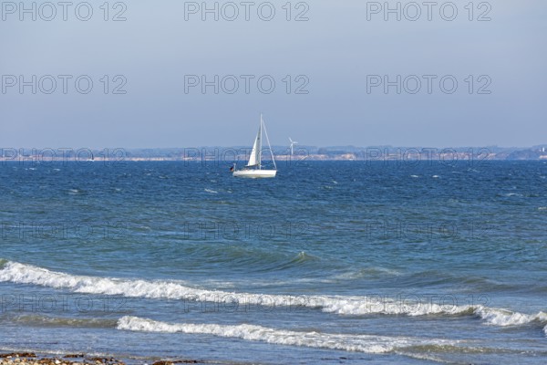 Sailboat, waves, swell, Baltic Sea, Geltinger Birk nature reserve, Nieby, Schleswig-Holstein,