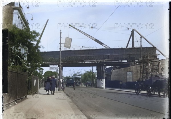 Construction or repair work on railway bridge, Finchley Road, Golders Green, London, England, UK