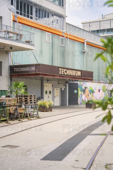 Entrance to the technical centre in an industrial building with an urban flair, Werksviertel