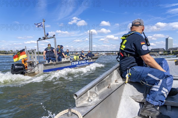 THW multi-purpose boats during a training trip on the Rhine, near Düsseldorf, of the Water Hazards