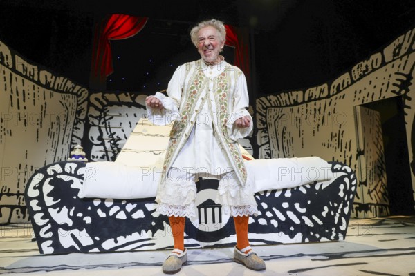 Dieter Hallervorden at the premiere of the play 'Der eingebildet Kranke' and Dieter Hallervorden's