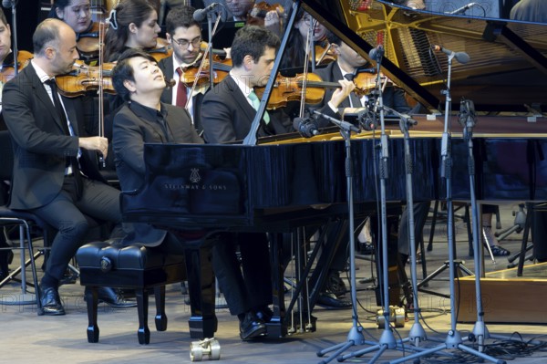 Lang Lang, Pianist, West-Eastern Divan Orchestra - Daniel Barenboim and Lang Lang, Classical, open