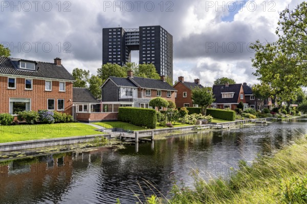 Tasmantoren residential tower block in the Oosterhogebrug district in the city of Groningen, 75
