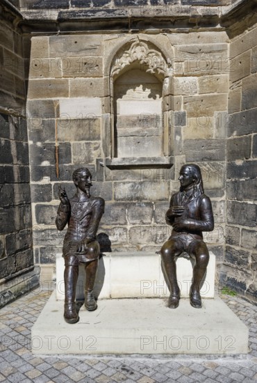 Bronze figures of Heinrich Schütz and Friedrich von Hardenberg alias Novalis by the artists Grit