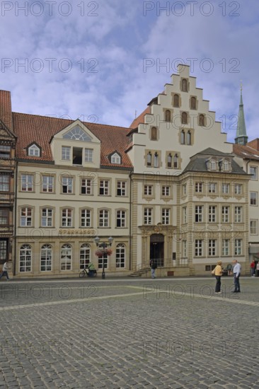 Baroque Lüntzelhaus built in 1755 with stepped gable, Market Square, Hildesheim, Lower Saxony,