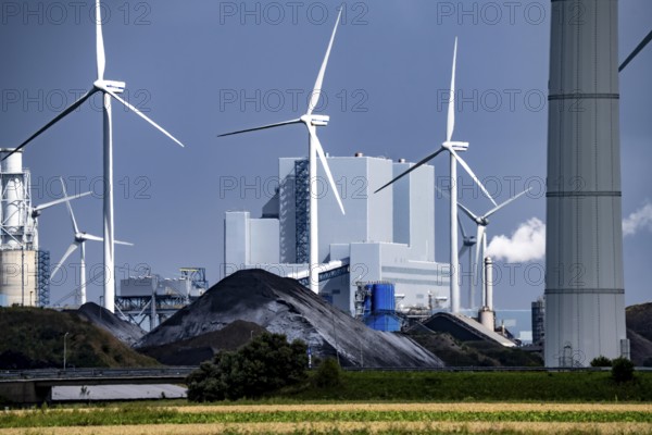 RWE coal-fired power plant Eemshavencentrale, in the seaport of Eemshaven, operator RWE Power, wind