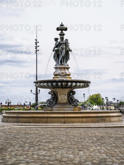 Fontaine des Trois Graces, Place de la Bourse, Bordeaux, Gironde, Nouvelle-Aquitaine, France