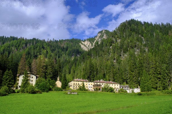 Ruin, former bath, spa, sanatorium, lost place, Altprags, Braies Valley, Val Pusteria, South Tyrol,