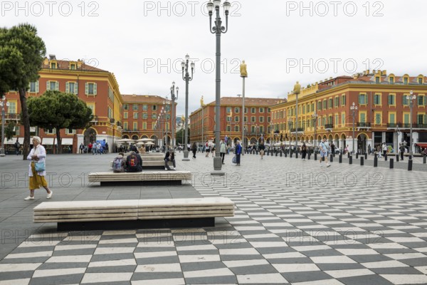 Square with classicist buildings in the old town, Place Masséna, Nice, Alpes Maritimes, Provence