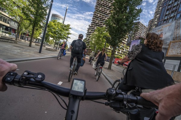 Cycle along the Jaarbeursplein, south of Utrecht Central, HBF, on the central cycle path in the