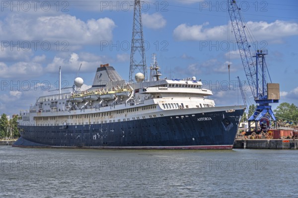 Astoria, cruise ship originally transatlantic ocean liner MS Stockholm, to be dismantled by ship