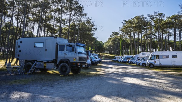 Campervans on Contis beach campersite, Saint Julien en Born, Saint-Julien-en-Born, Landes, France