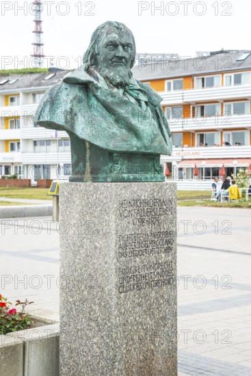 Sculpture, monument, bust, bronze bust of August Heinrich Hoffmann von Fallersleben, author of the