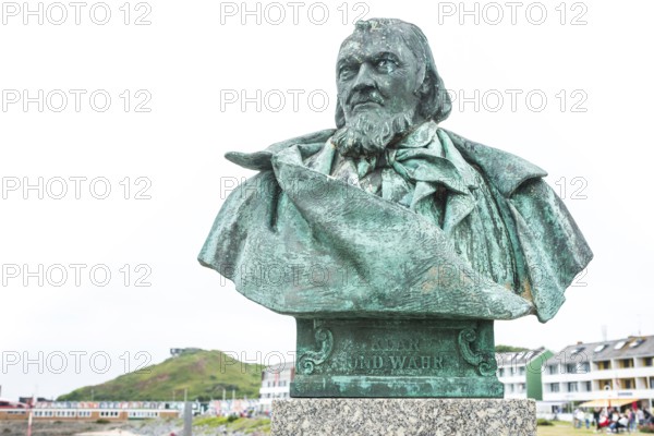 Close-up of the sculpture, monument, bust, bronze bust of August Heinrich Hoffmann von