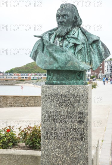 Sculpture, monument, bust, bronze bust of August Heinrich Hoffmann von Fallersleben, author of the