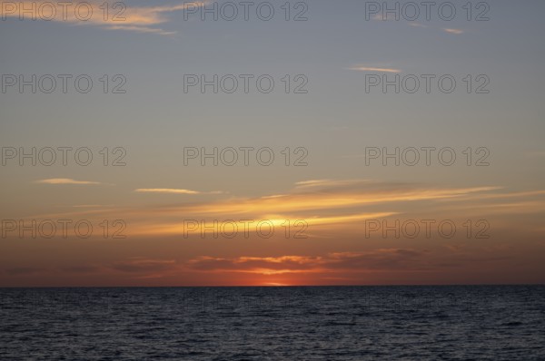 Sunset by the sea, North Sea, English Channel, Étretat, evening mood, atmospheric, Normandy,