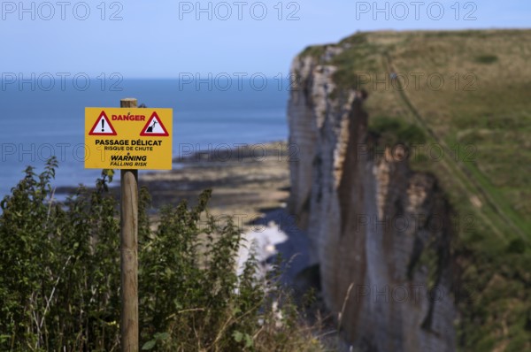 Sign, signpost, danger of falling rocks, Étretat, sea, cliffs, cliffs, chalk cliffs, alabaster