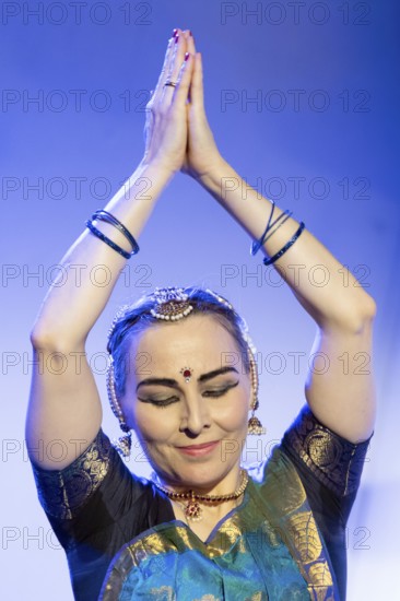 Eva Isolde Balzer, dancer, Hope in Resonance, Carnatic Music and Bharatanatyam Fundrising Evening