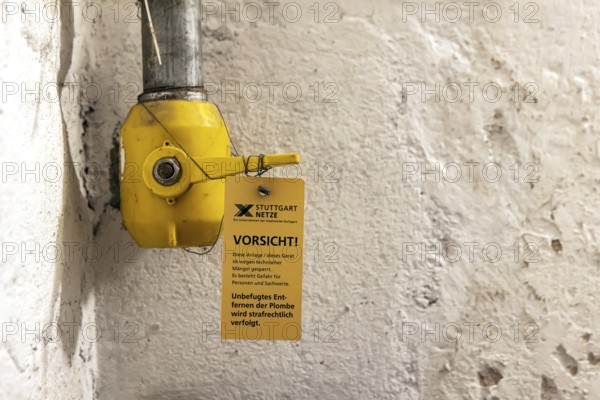 Precautionary measure in the event of a gas leak. Seal a gas pipe. The Stuttgart networks have