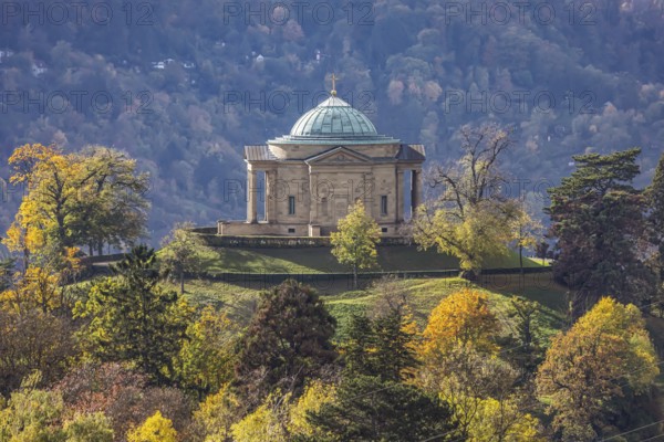 View from the Egelseer Heide to the grave chapel in Württemberg. Landscape around the tourist