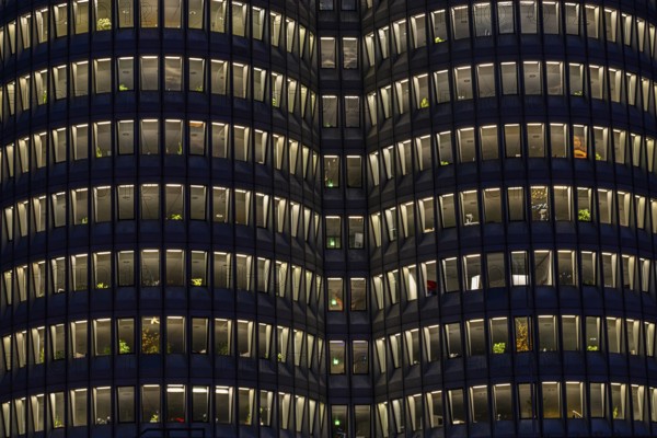 Illuminated offices at BMW headquarters, BMW four-cylinder, Petuelring, Munich, Upper Bavaria,