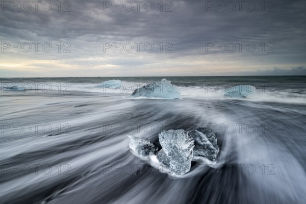 Beach with waves, ice formations, Diamont Beach, Jökulsarlon, Iceland