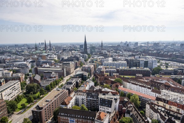 City view, view over Hamburg city centre with church towers and town hall tower, from the tower of