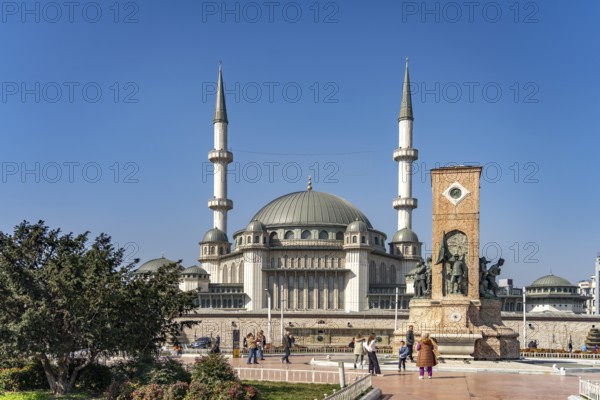 The Cumhuriyet Aniti Republic Monument and the Taksim Mosque on Taksim Square Taksim Meydani in