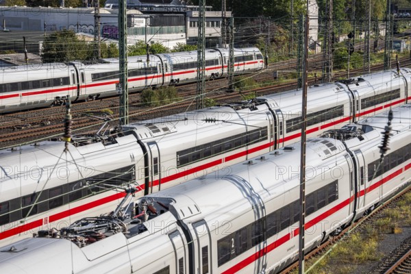 ICE trains on the railway line, north of Düsseldorf main station, North Rhine-Westphalia, Germany