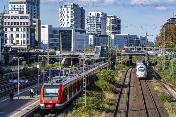 Wehrhahn railway station, railway line in Düsseldorf, along Toulouser Allee, residential area,