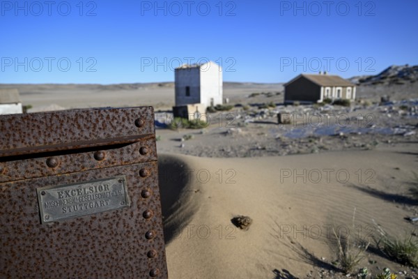 Schild Excelsior an einem alten Wassertank, Maschinenbaugesellschaft aus Stuttgart, Grillenthal,