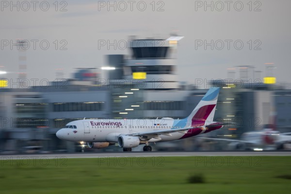 Eurowings Airbus A319-100, beim Start auf dem Flughaben Düsseldorf, DUS, Nordrhein-Westfalen,
