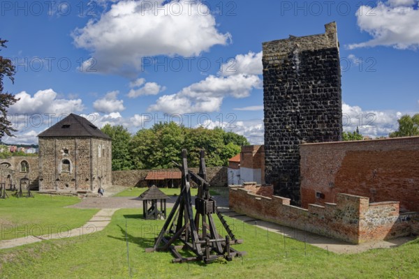 Keep, Black Tower and Staufer Imperial Palace in the Romanesque style, double chapel, castle