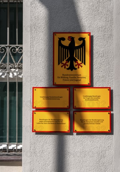 Yellow information signs, federal eagle with reference to federal ministries located there in the