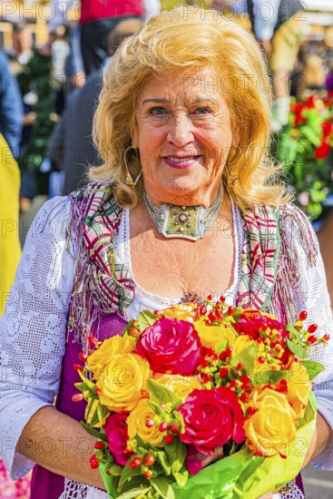 The boss of the historic Oktoberfest attraction Teufelsrad, Elisabeth Polaczy, Wiesnwirte