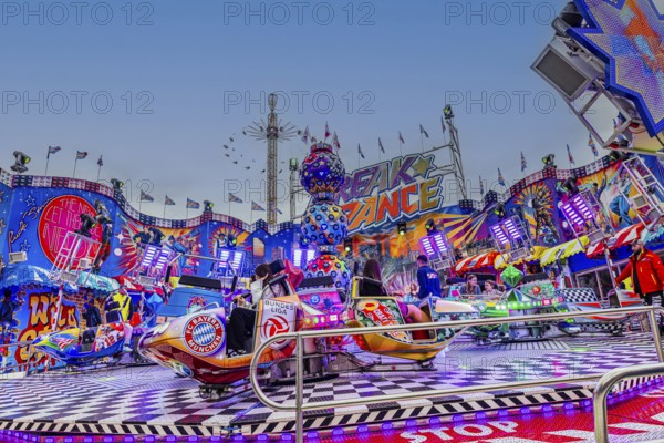 Oktoberfest attraction, Break Dance at a standstill, Festwiese, Theresienwiese, Oktoberfest,