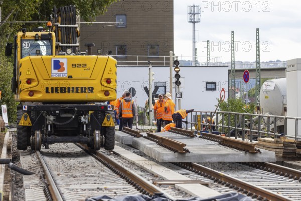 Track construction by Stuttgarter Straßenbahnen AG (SSB) near the Eszet stop. The rails of the U13
