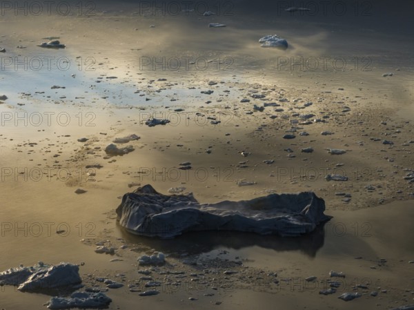 Icebergs, ice floes, glacial lake, summer, evening mood, aerial view, Fjallsjökull, Vatnajökull