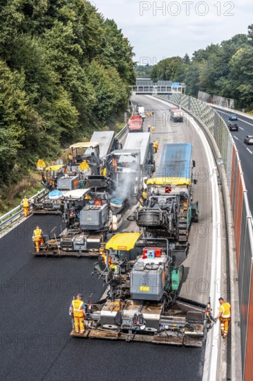 Rehabilitation of the A52 motorway near Essen, an 8 km long section between the Essen-Kettwig
