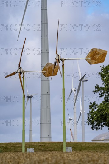 Mini wind turbines, from the Dutch company Ecoways EAZ wind turbine, produces up to 15 kW power and