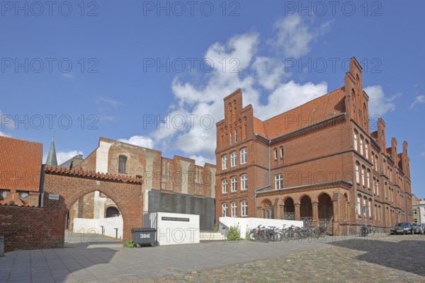 Ernestine School and archway to the entrance of the European Hansemuseum, Old Town, Lübeck,