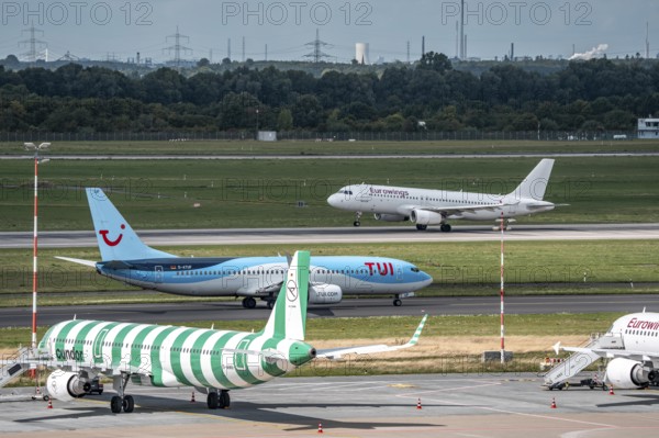 Düsseldorf Airport, Condor Airbus A321-200, aircraft on the apron, TUIFly Boeing 737 on the way to