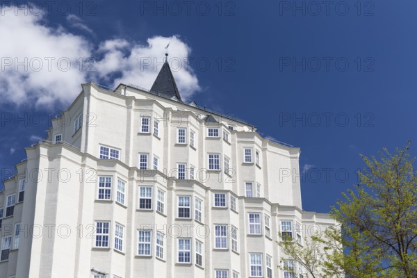Cammann-Hochhaus, historic administration building of a former upholstery fabric weaving mill with
