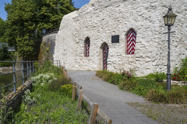 Castle ruins, Lippe waterfall, Bad Lippspringe, climatic health resort, North Rhine-Westphalia,