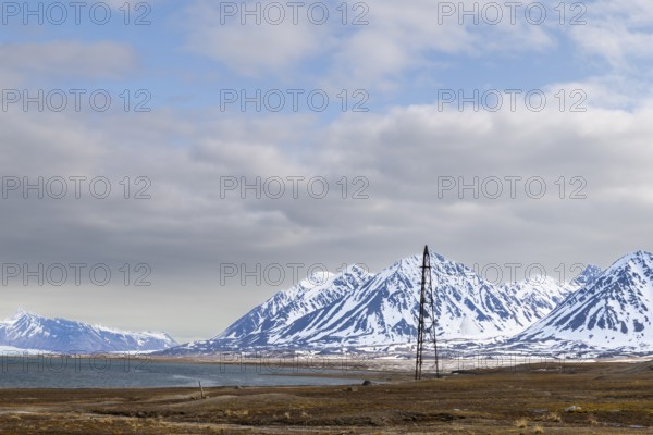 Amundsen-Ellsworth-Nobile, mast for airship, mountain range, Ny-Alesund, Spitsbergen, Svalbard