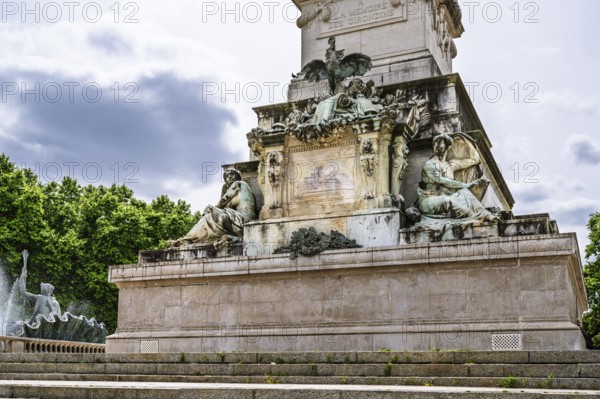 Fontaine du Char du Triomphe de la Concorde, Place des Quinconces, Bordeaux, Gironde,