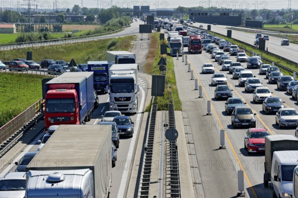 Traffic jam at roadworks at Neufahrn motorway junction, A9 motorway, Upper Bavaria, Bavaria,