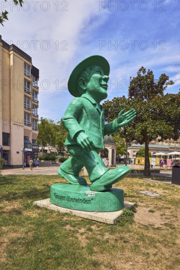 Unity man, sculpture, conceptual artist and sculptor Ottmar Hörl, overcoming borders, general